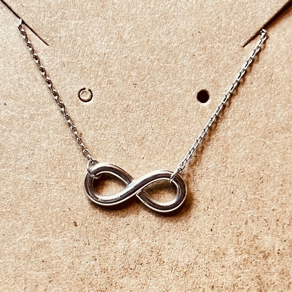 925 Sterling Silver Infinity Symbol Sliding Chain Dainty Spring Ring Clasp NWOT - Picture 1 of 13